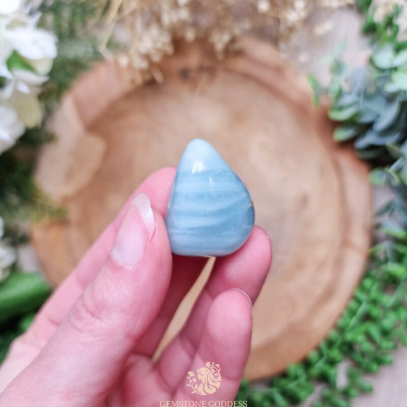 azuur-opaal-getrommelde-steen-edelsteen