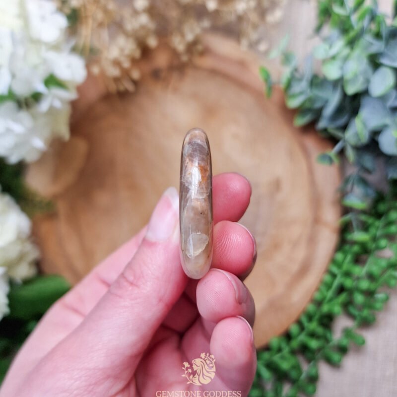 maansteen-platte-steen-edelsteen