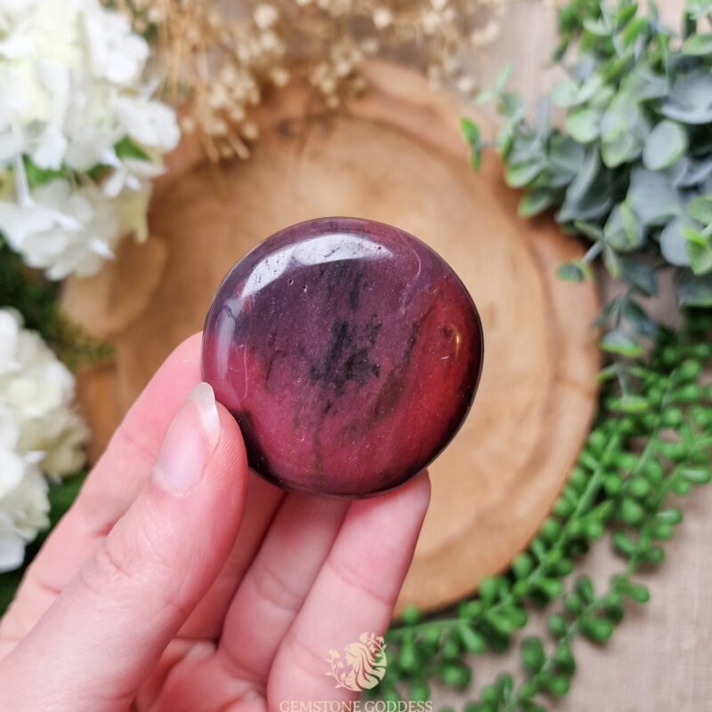 paarse-mookaiet-gladde-steen-edelsteen