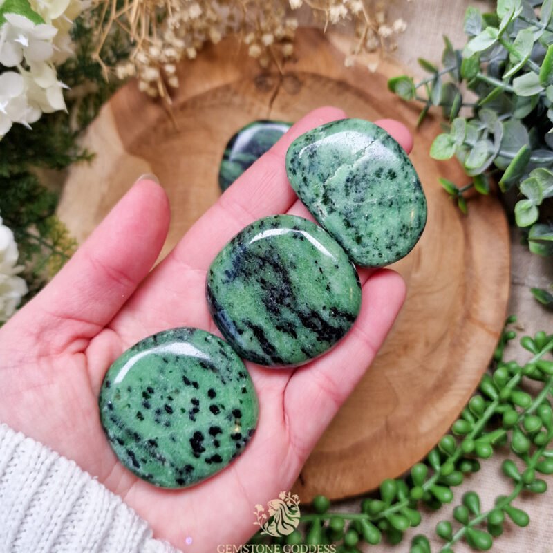 zoisiet-oplegger-edelsteen