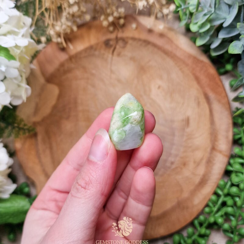 diopsiet-calciet-getrommelde-steen-edelsteen