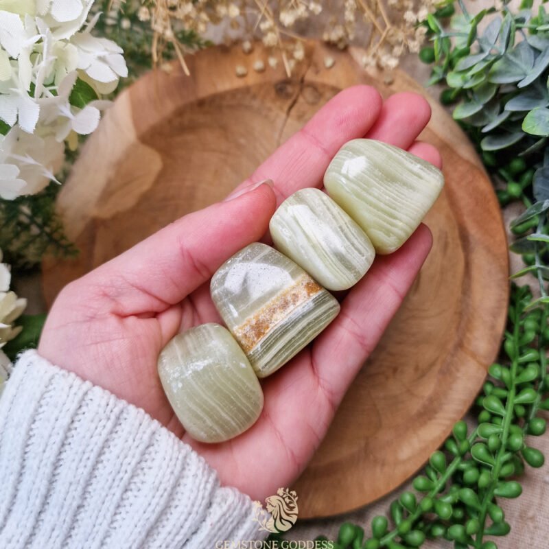 groene-aragoniet-knuffelsteen-edelsteen