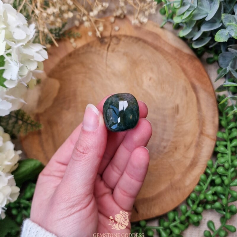 groene-chalcedoon-getrommelde-steen-edelsteen