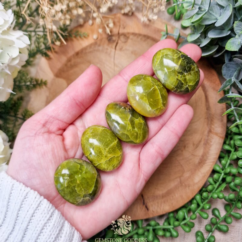 groene-opaal-knuffelsteen-edelsteen