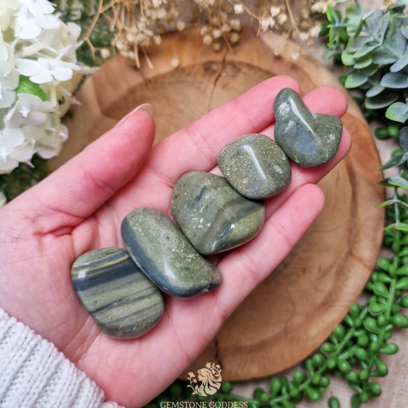 groenlandiet-knuffelsteen-edelsteen