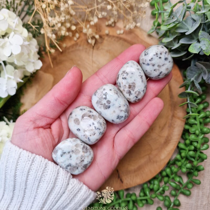 kiwi-jaspis-knuffelsteen-edelsteen