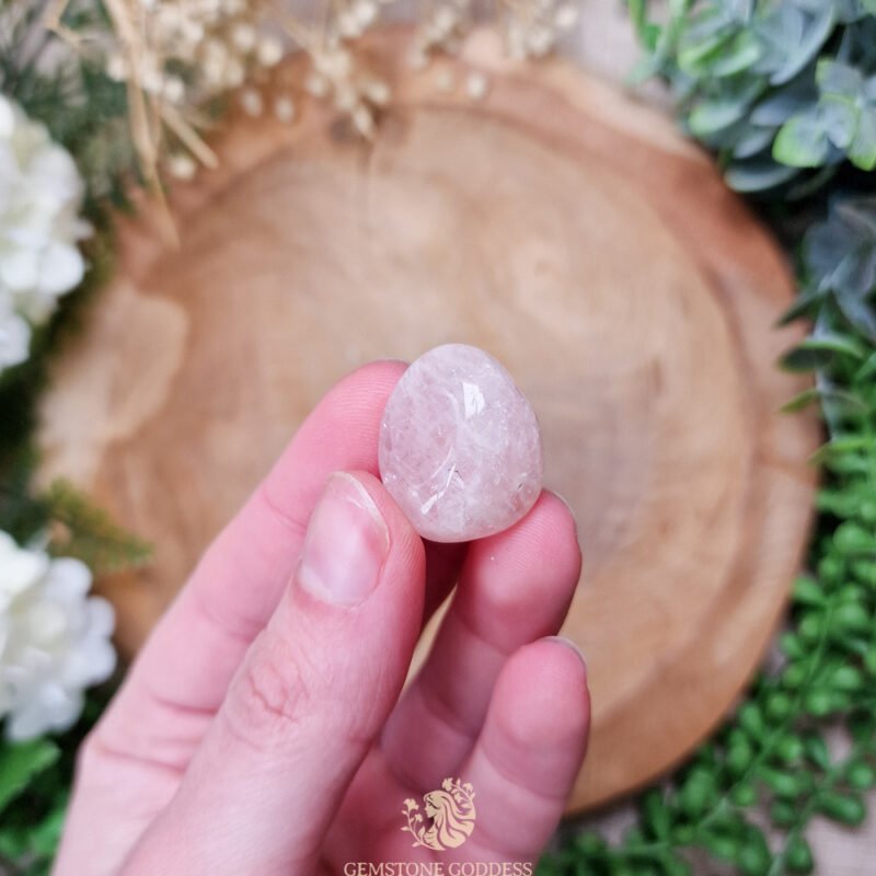 morganiet-getrommelde-steen-edelsteen