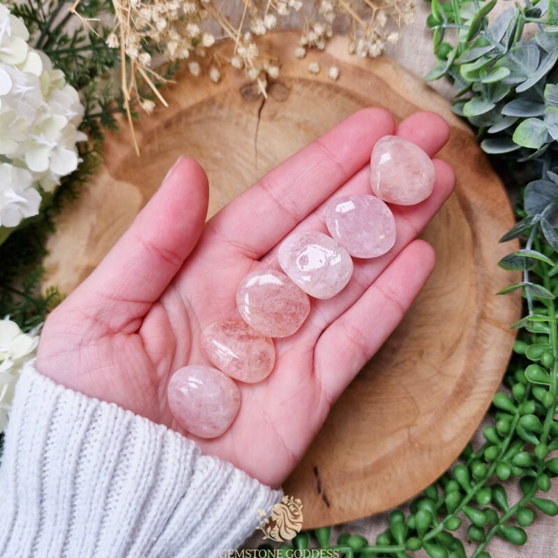 morganiet-knuffelsteen-edelsteen