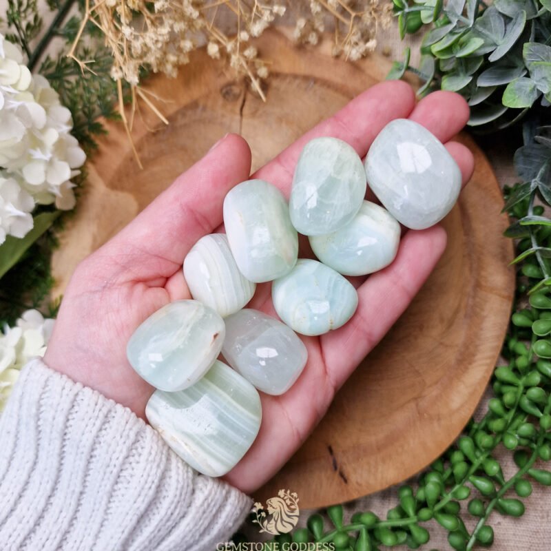 pistache-calciet-kristal-edelsteen