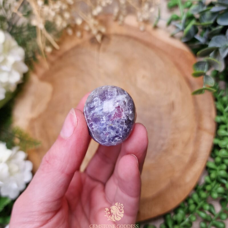 rubelliet-lepidoliet-getrommelde-steen-edelsteen