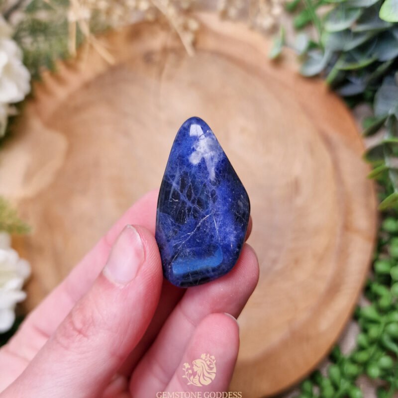 sodaliet-getrommelde-steen-edelsteen