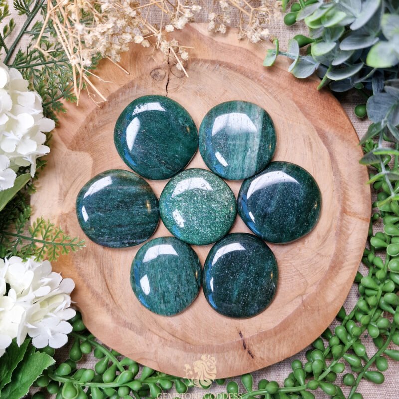 fuchsiet-zaksteen-edelsteen