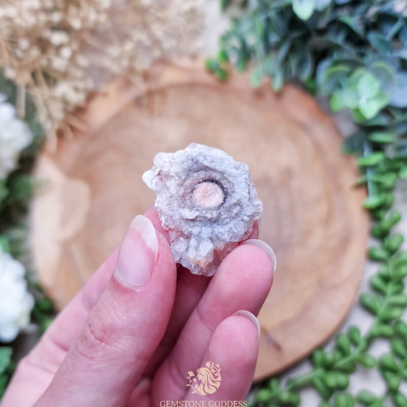 chalcedoon-roos-ruwe-edelsteen