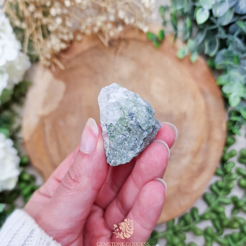 diopsiet-ruwe-edelsteen