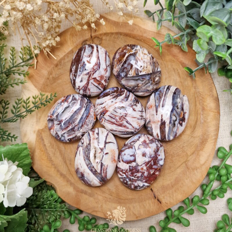 opaal-chalcedoon-handsteen-edelsteen