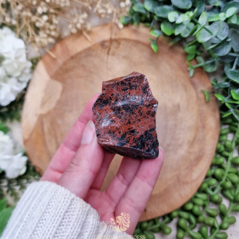 mahonie-obsidiaan-ruwe-edelsteen