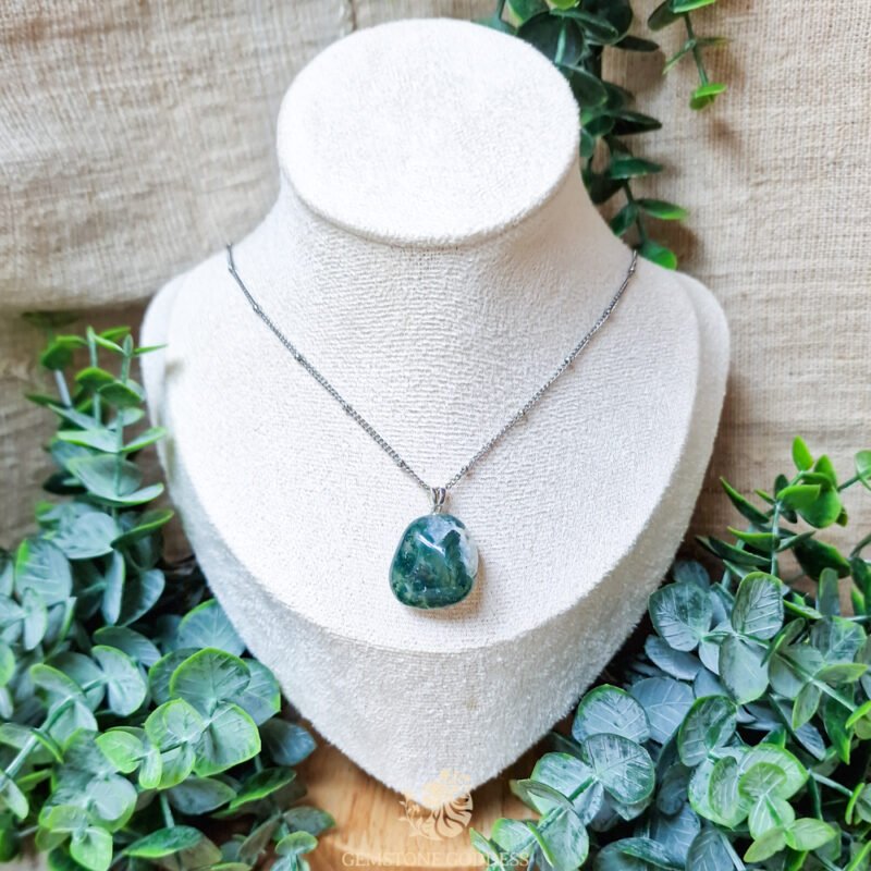 mosagaat-hanger-met-zilveren-oogje