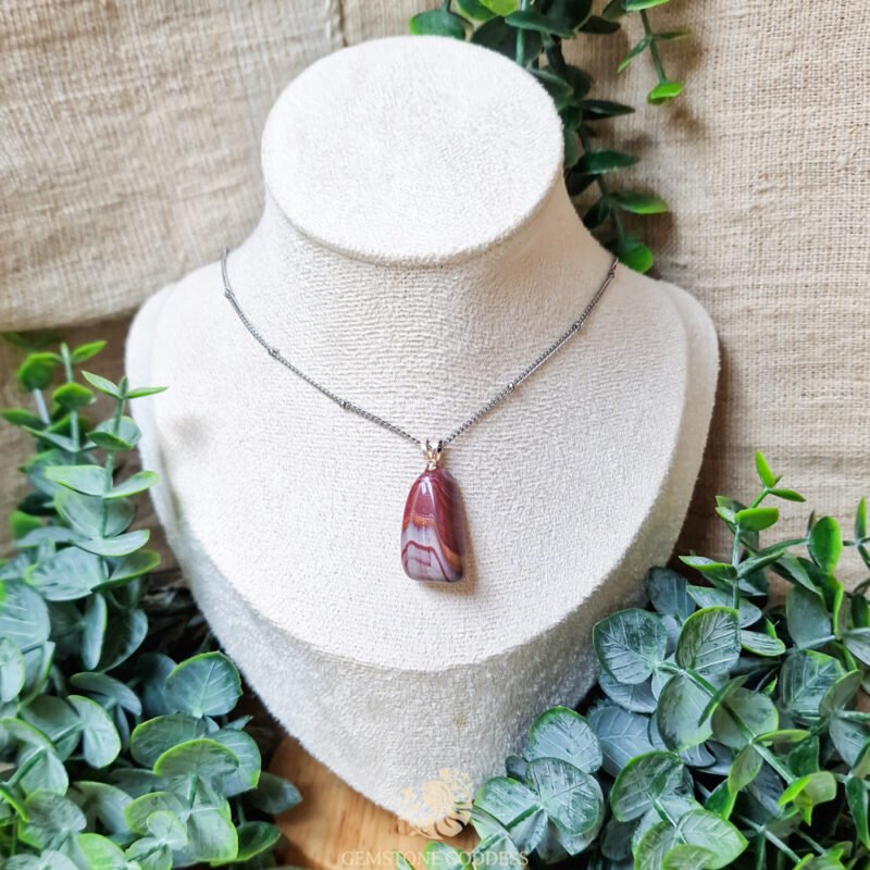 paarse-mookaiet-hanger-met-zilveren-oogje