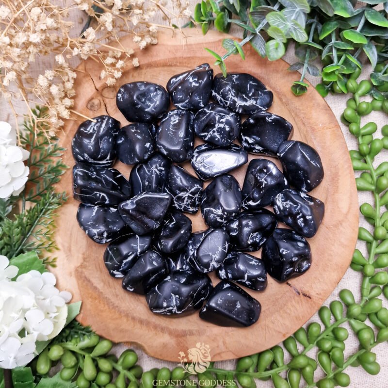 zwarte-spinel-trommelsteen-edelsteen