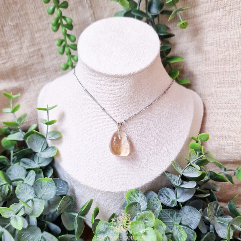 citrien-hanger-met-zilveren-oogje