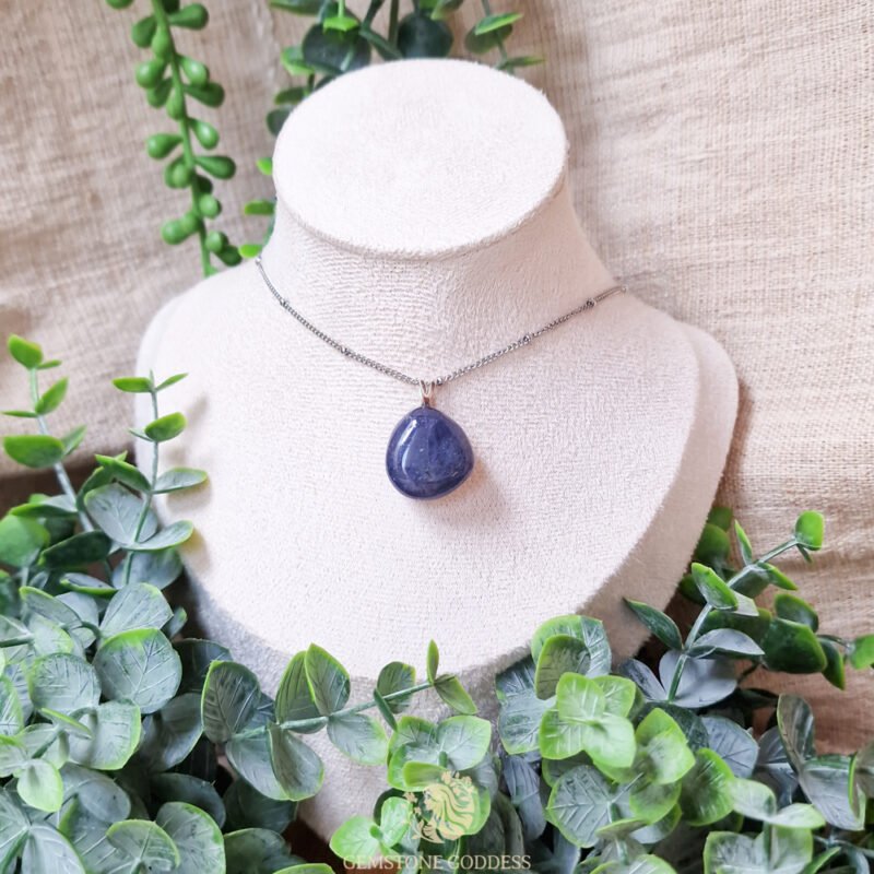 ioliet-hanger-met-zilveren-oogje