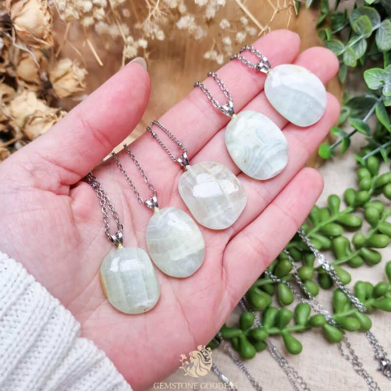 pistache-calciet-zilveren-sieraad