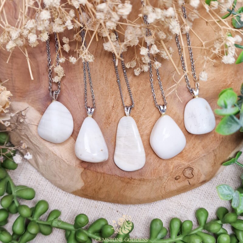 witte-aragoniet-zilveren-ketting