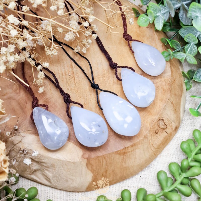blauwe-chalcedoon-druppel-hanger
